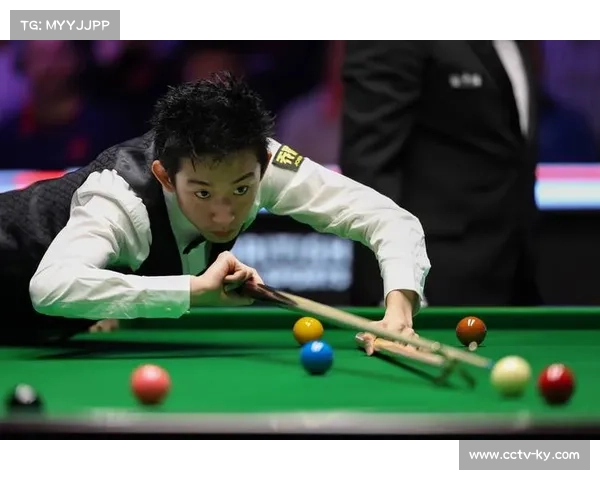 00后吴宜泽斯诺克赛场创佳绩,坦言与奥沙利文训练获益 00后吴宜泽斯诺克赛场创佳绩,坦言与奥沙利文训练获益