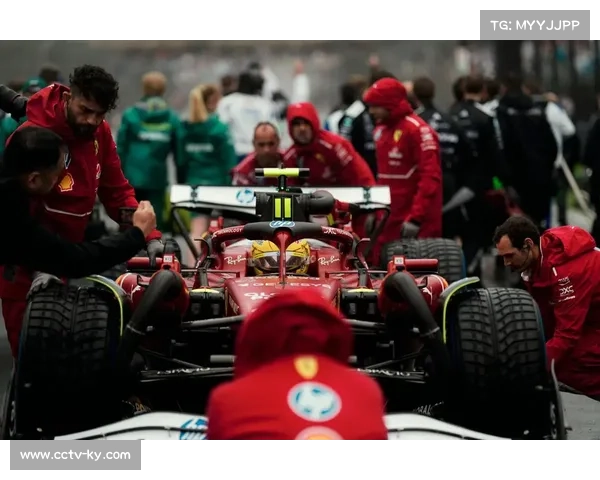 2008年汉密尔顿1分优势夺冠场景在2025年重现